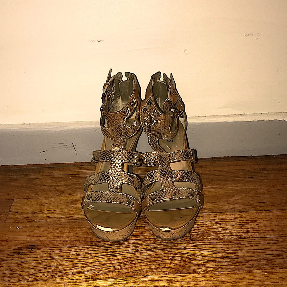 Ankle High Zip Up Wedges